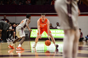 Five different Syracuse players tallied an assist, including Joe Girard III's two.